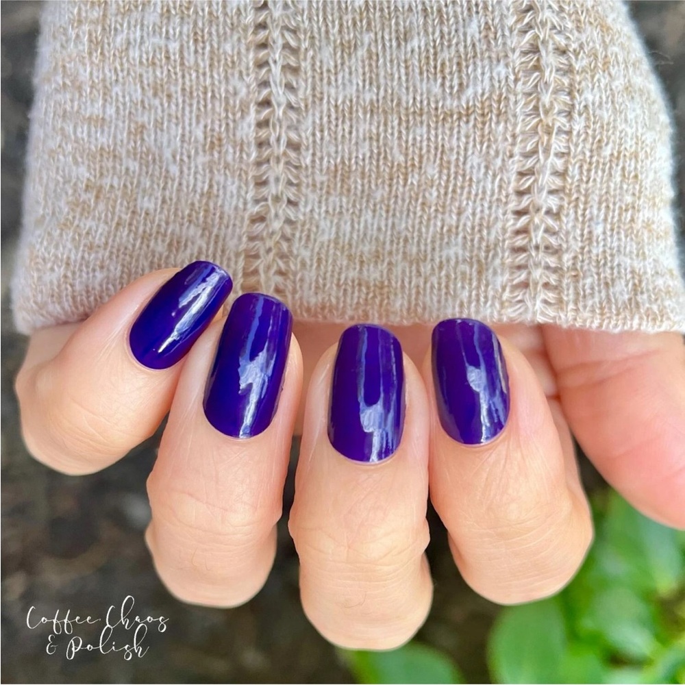 *Retired* Color Street: Fig-ure It Out | Deep Purple Solid Fall Jewel Winter - Picture 6 of 13